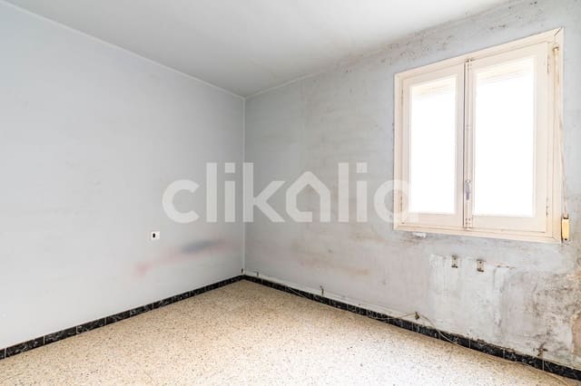 Piso de 3 habitaciones en Balaguer en venta - 55.000 € (Ref: 9103640)