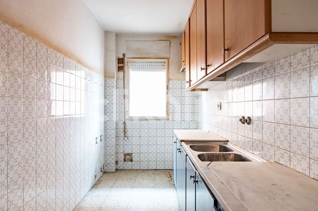 Piso de 3 habitaciones en Balaguer en venta - 55.000 € (Ref: 9103640)