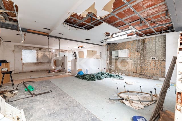 3 soveværelse Lejlighed til salg i Badalona med garage - € 350.000 (Ref: 9103848)
