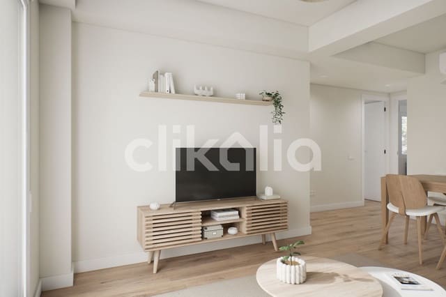 3 bedroom Flat for sale in Aluche, Madrid city with garage - € 410,000 (Ref: 9104066)