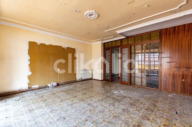 Piso de 3 habitaciones en Balaguer en venta - 45.000 € (Ref: 9105867)