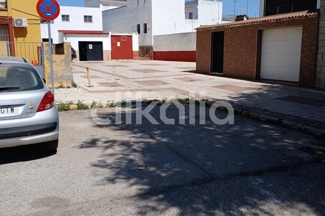 4 soveværelse Byhus til salg i Coria del Río med garage - € 69.000 (Ref: 9108004)