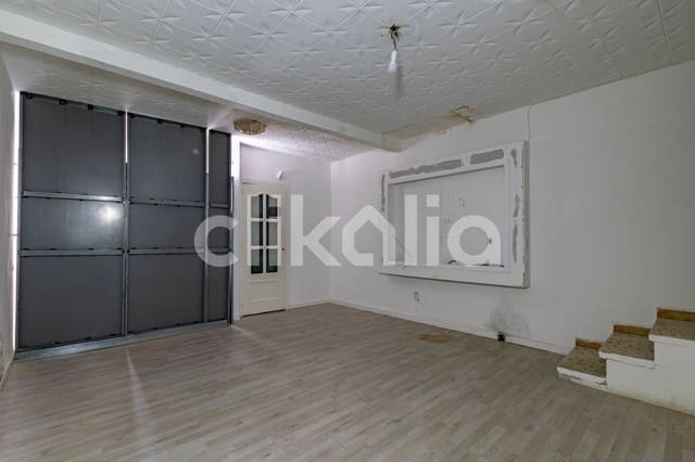 4 soverom Hus til salgs i Terrassa - € 149 000 (Ref: 9128965)