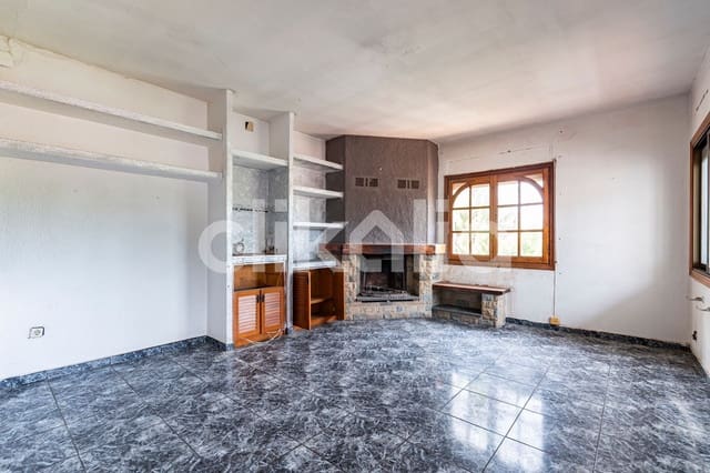 6 soveværelse Byhus til salg i Sentmenat - € 260.000 (Ref: 9128967)