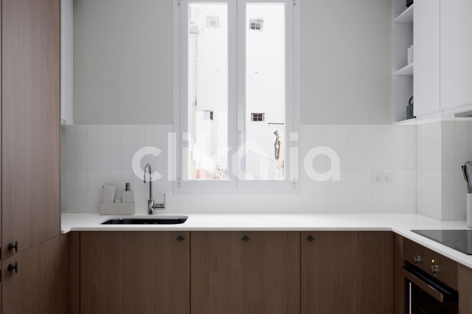 2 soveværelse Lejlighed til salg i Madrid by - € 740.000 (Ref: 9148013)