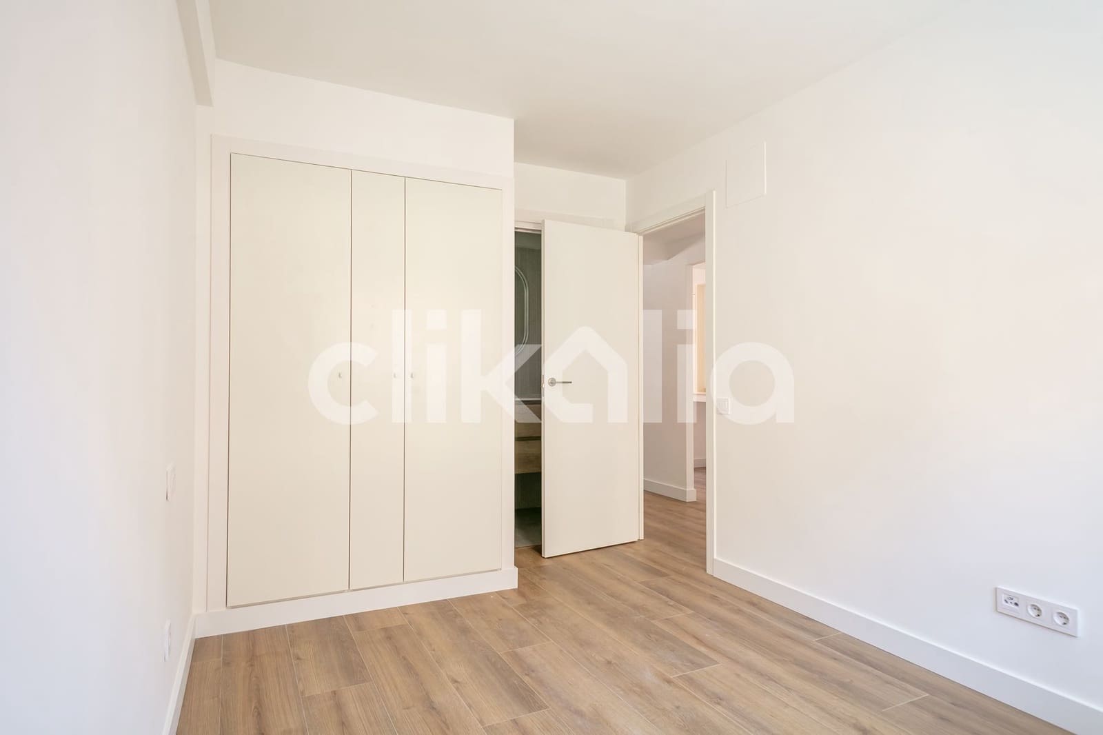 3 soveværelse Lejlighed til salg i Madrid by med garage - € 750.000 (Ref: 9150447)