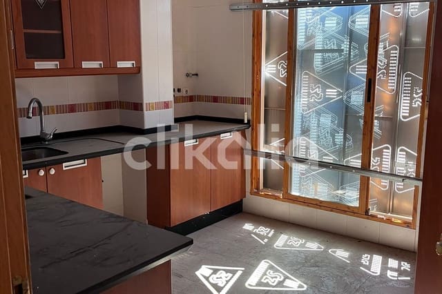3 soveværelse Lejlighed til salg i Cocentaina - € 75.000 (Ref: 9150778)