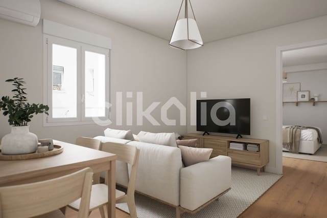 3 bedroom Flat for sale in Pueblo Nuevo, Madrid city - € 325,000 (Ref: 9158653)