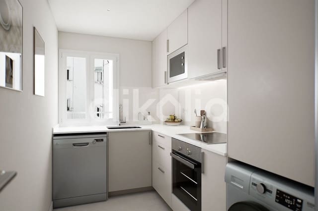 3 bedroom Flat for sale in Pueblo Nuevo, Madrid city - € 325,000 (Ref: 9158653)