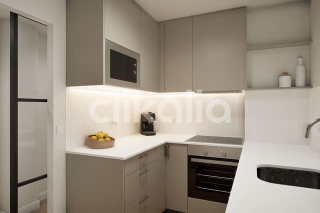 3 bedroom Flat for sale in Vinateros, Madrid city - € 450,000 (Ref: 9184686)