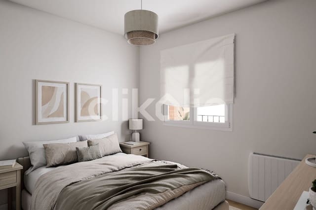 3 bedroom Flat for sale in Aluche, Madrid city - € 315,000 (Ref: 9270633)