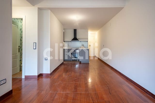 3 bedroom Flat for sale in Ciudad Jardín, Madrid city - € 600,000 (Ref: 9307271)