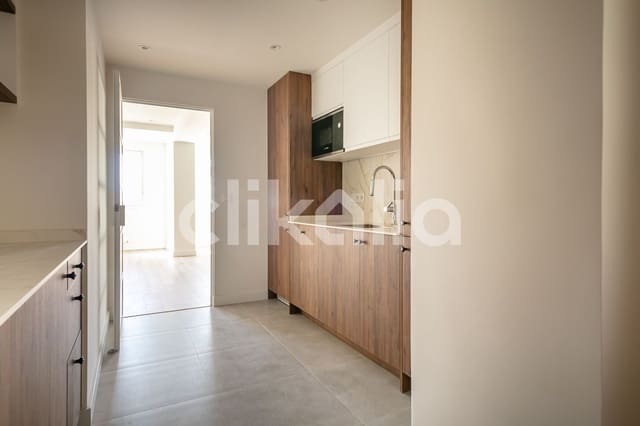 3 bedroom Flat for sale in Arapiles, Madrid city - € 900,000 (Ref: 9326984)