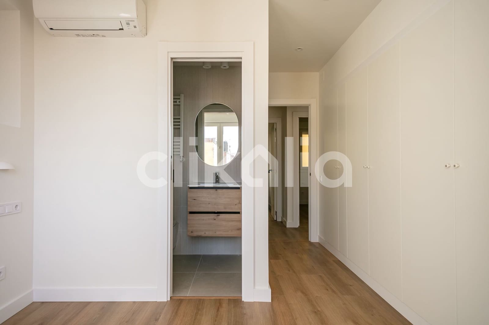 3 soveværelse Lejlighed til salg i Madrid by - € 900.000 (Ref: 9326984)