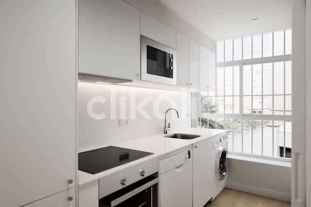 3 bedroom Flat for sale in Ventas, Madrid city - € 360,000 (Ref: 9326985)