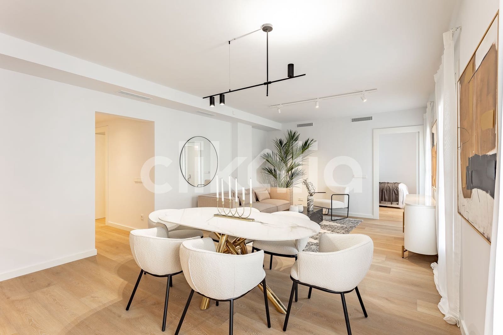 Piso de 3 habitaciones en Barcelona ciudad en venta con piscina - 720.000 € (Ref: 9326990)