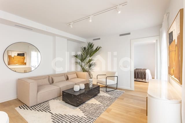 Piso de 3 habitaciones en Barcelona ciudad en venta con piscina - 720.000 € (Ref: 9326990)