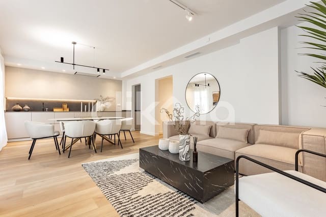 Piso de 3 habitaciones en Barcelona ciudad en venta con piscina - 720.000 € (Ref: 9326990)