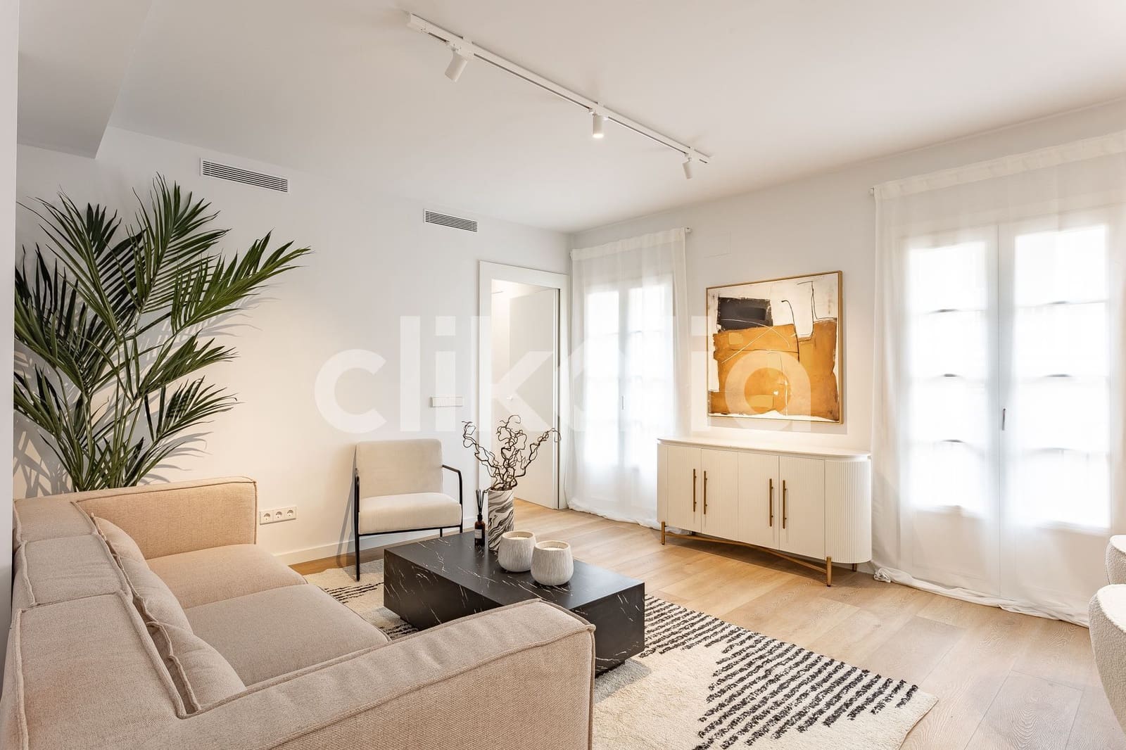 Piso de 3 habitaciones en Barcelona ciudad en venta con piscina - 720.000 € (Ref: 9326990)