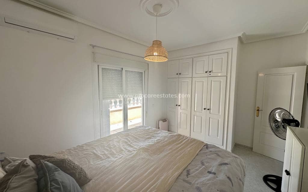 2 slaapkamer Huis te koop in Dona Pepa met zwembad - € 219.500 (Ref: 10051985)