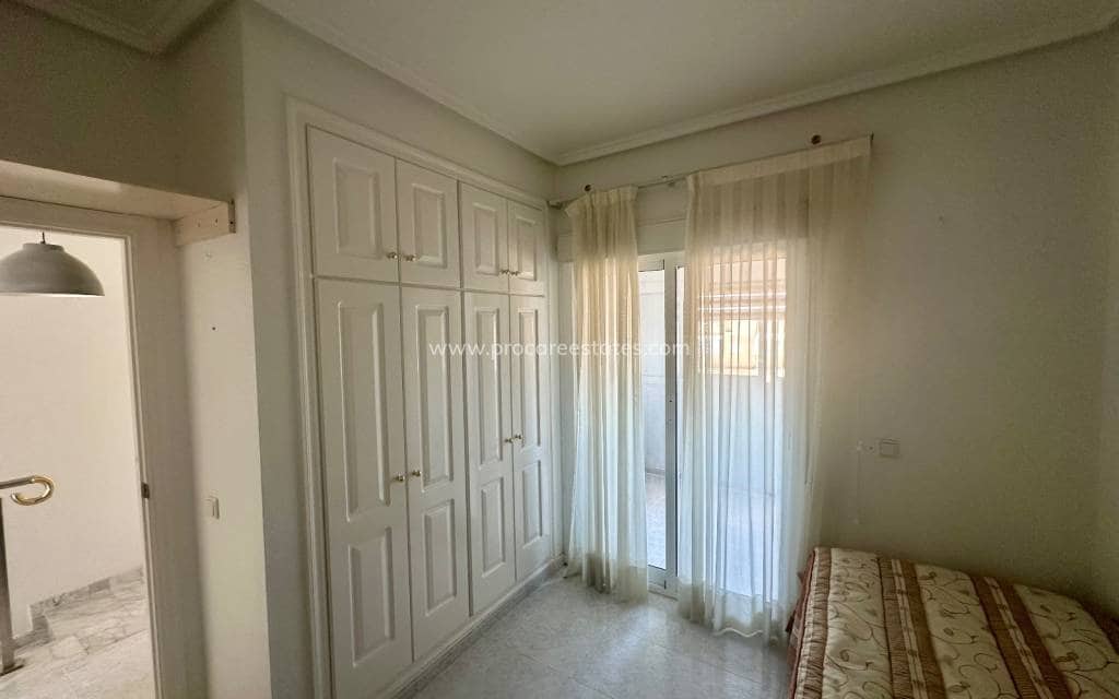 2 slaapkamer Huis te koop in Dona Pepa met zwembad - € 219.500 (Ref: 10051985)