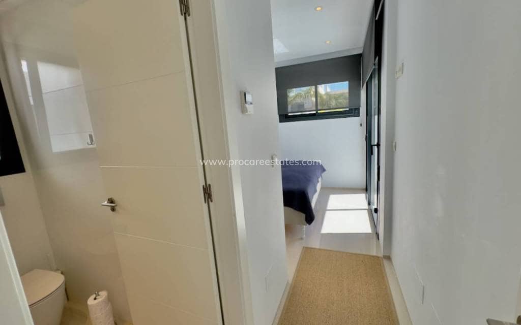 3 makuuhuone Huvila myytävänä paikassa Ciudad Quesada mukana uima-altaan - 465 000 € (Ref: 8285882)