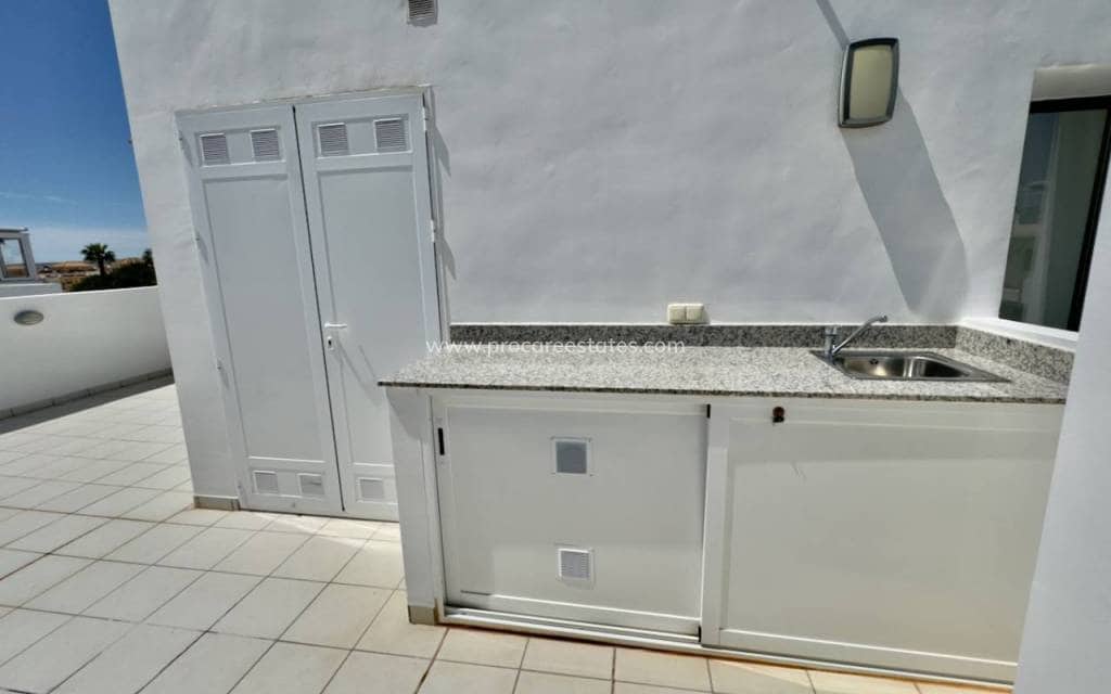 3 makuuhuone Huvila myytävänä paikassa Ciudad Quesada mukana uima-altaan - 465 000 € (Ref: 8285882)