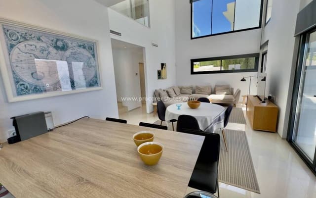 3 makuuhuone Huvila myytävänä paikassa Ciudad Quesada, Rojales mukana uima-altaan - 465 000 € (Ref: 8285882)