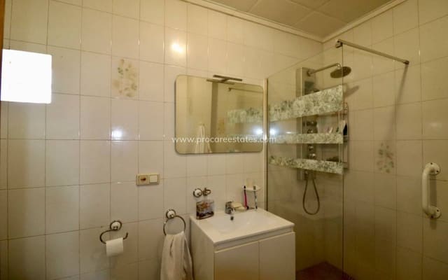 4 makuuhuone Maalaistalo myytävänä paikassa Heredades, Almoradí mukana uima-altaan - 299 950 € (Ref: 8371657)