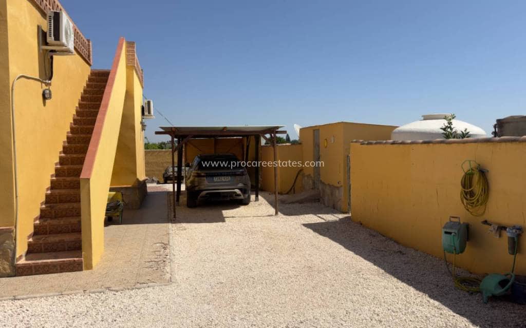 3 soveværelse Finca/Landehus til salg i Orihuela med swimmingpool - € 430.000 (Ref: 8426856)