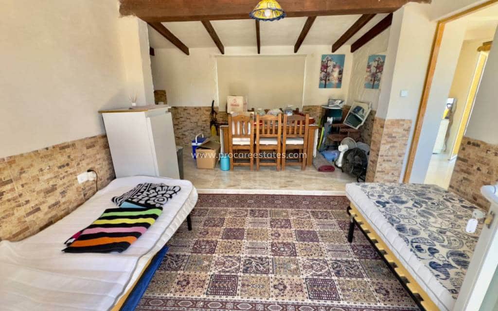 3 soveværelse Finca/Landehus til salg i Orihuela med swimmingpool - € 430.000 (Ref: 8426856)