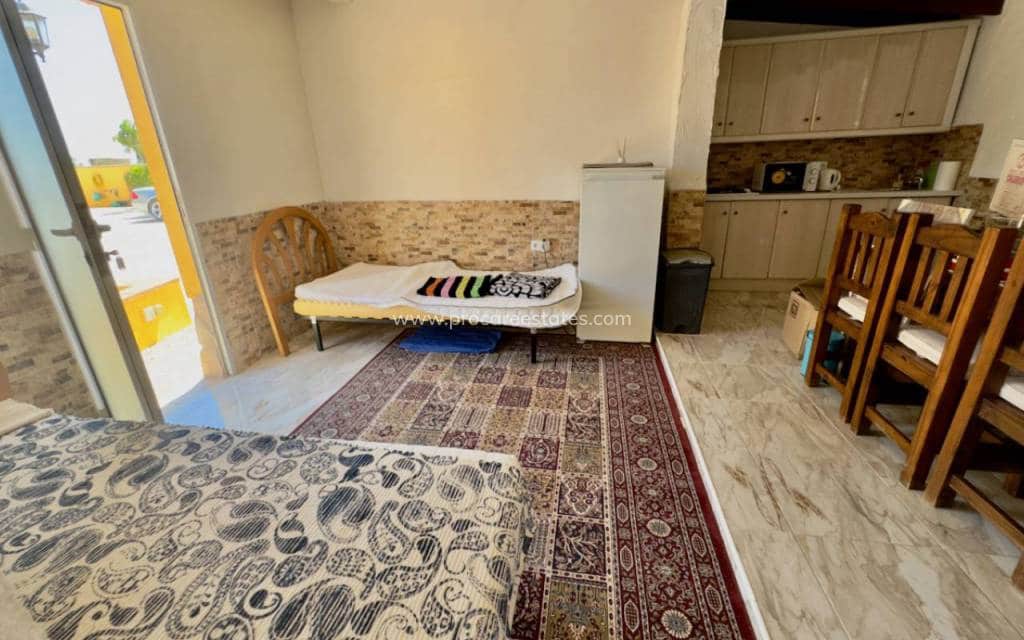 3 soveværelse Finca/Landehus til salg i Orihuela med swimmingpool - € 430.000 (Ref: 8426856)