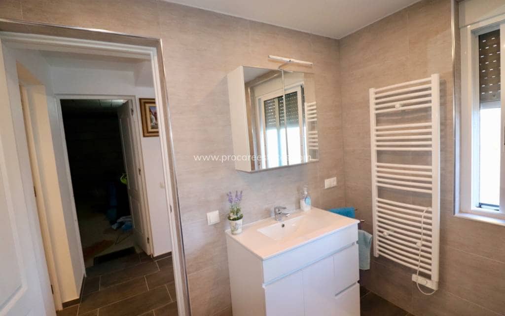 3 bedroom Villa for sale in Ciudad Quesada with pool - € 285,000 (Ref: 8581077)