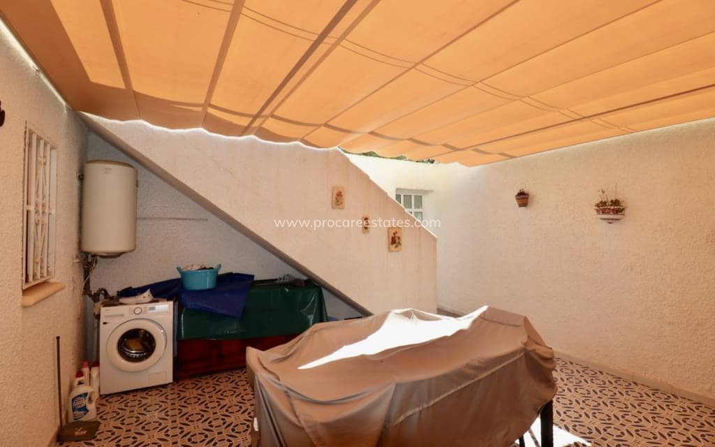 3 bedroom Villa for sale in Ciudad Quesada with pool - € 285,000 (Ref: 8581077)