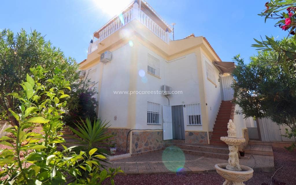3 bedroom Villa for sale in Ciudad Quesada with pool - € 285,000 (Ref: 8581077)