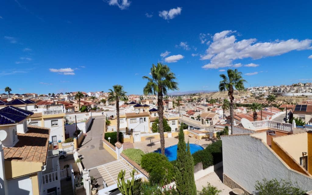 3 bedroom Villa for sale in Ciudad Quesada with pool - € 285,000 (Ref: 8581077)