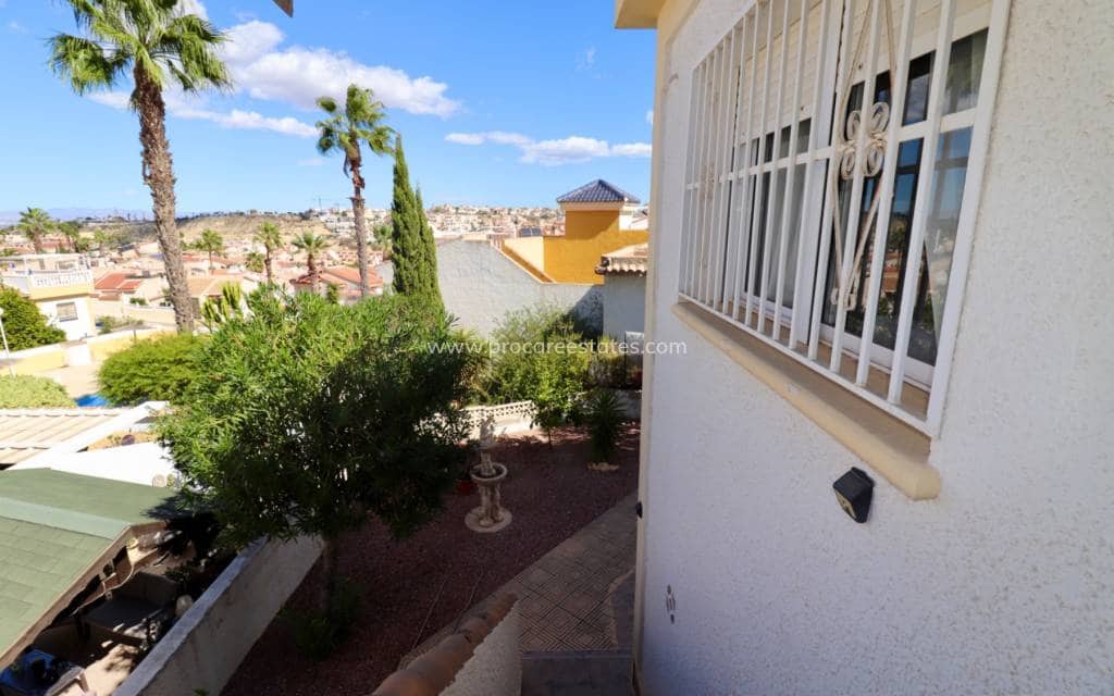 3 bedroom Villa for sale in Ciudad Quesada with pool - € 285,000 (Ref: 8581077)