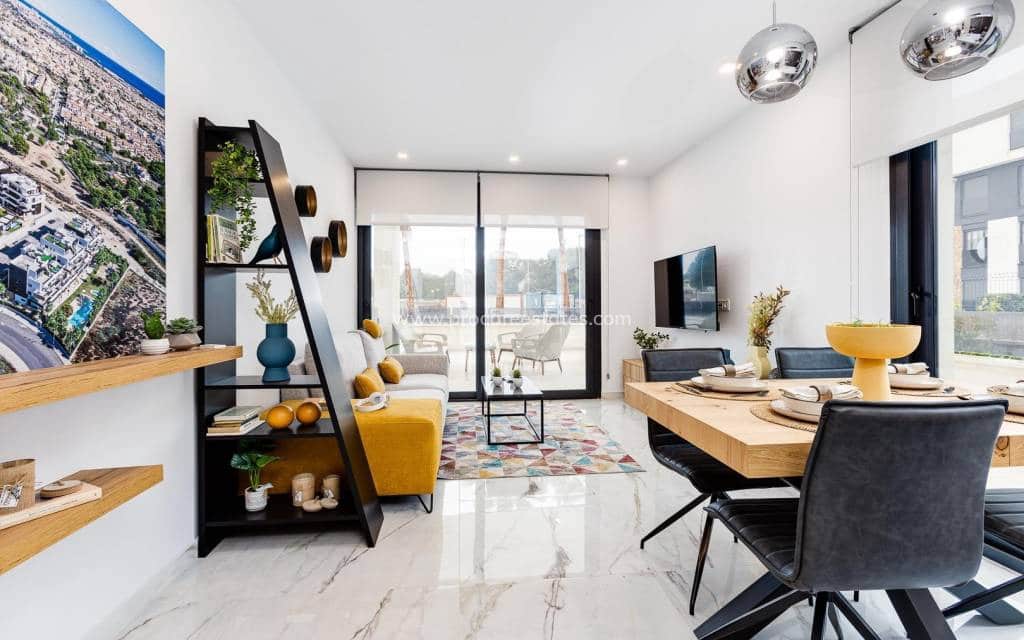 Apartamento de 2 habitaciones en Ciudad Quesada en venta con piscina - 279.000 € (Ref: 8742337)