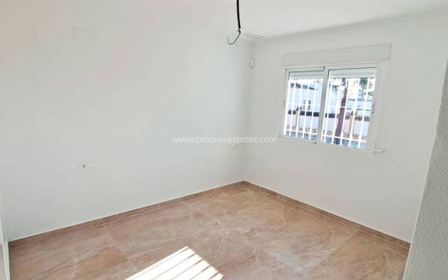 3 sovrum Finca/Hus på landet till salu i Catral - 365 000 € (Ref: 8754530)