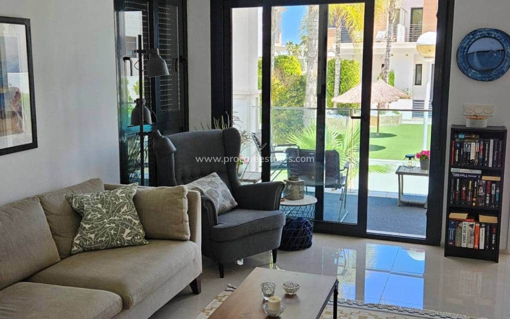 3 bedroom Villa for sale in Ciudad Quesada with pool - € 339,000 (Ref: 8782097)