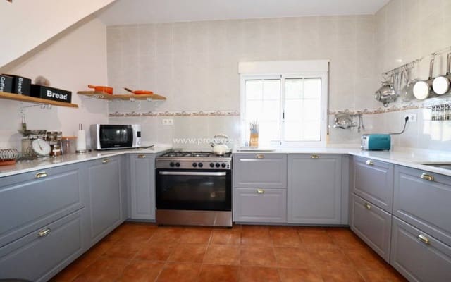 5 slaapkamer Finca/Landhuis te koop in Catral met zwembad - € 399.000 (Ref: 8848150)