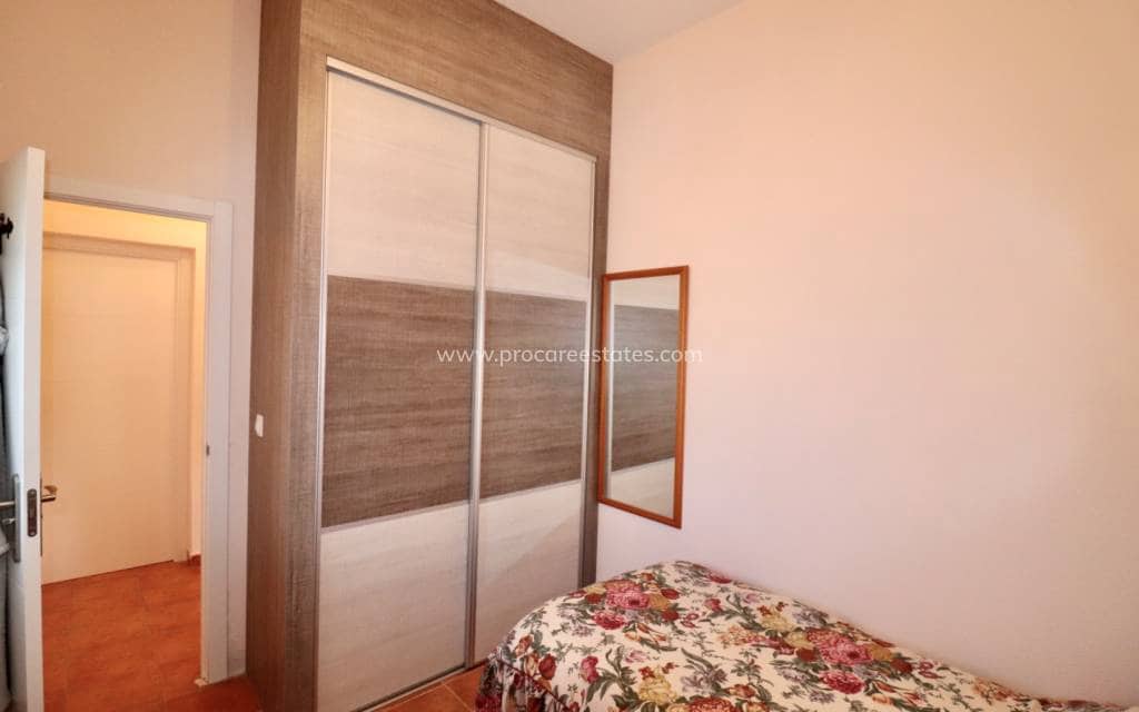 5 soveværelse Finca/Landehus til salg i Catral med swimmingpool - € 399.000 (Ref: 8848150)