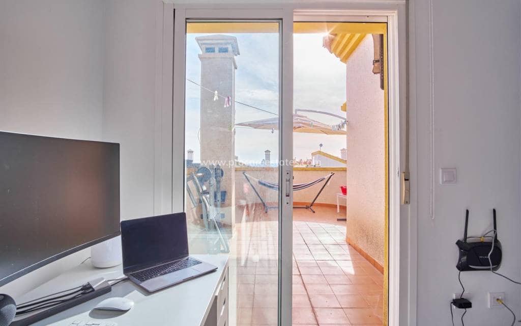 3 Zimmer Villa zu verkaufen in Los Montesinos mit Pool - 260.000 € (Ref: 8885434)