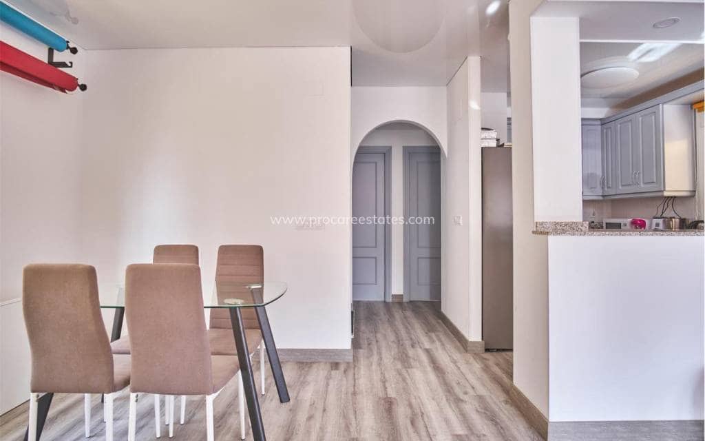 3 Zimmer Villa zu verkaufen in Los Montesinos mit Pool - 260.000 € (Ref: 8885434)