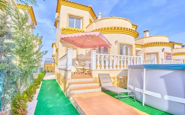 3 Zimmer Villa zu verkaufen in Los Montesinos mit Pool - 260.000 € (Ref: 8885434)