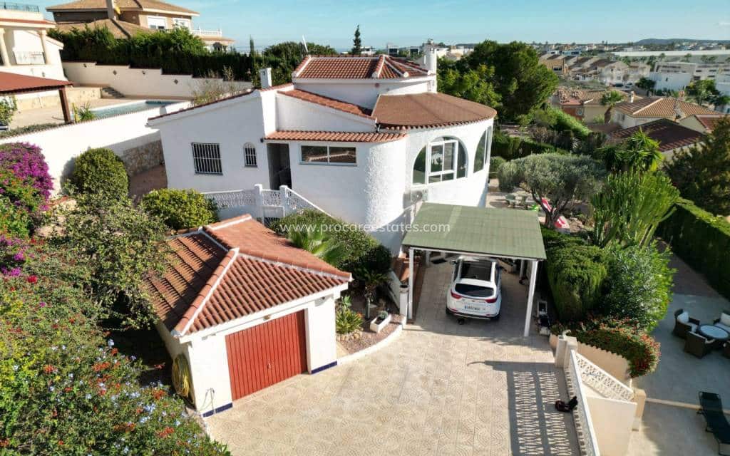 5 bedroom Villa for sale in Ciudad Quesada with pool - € 695,000 (Ref: 8885436)