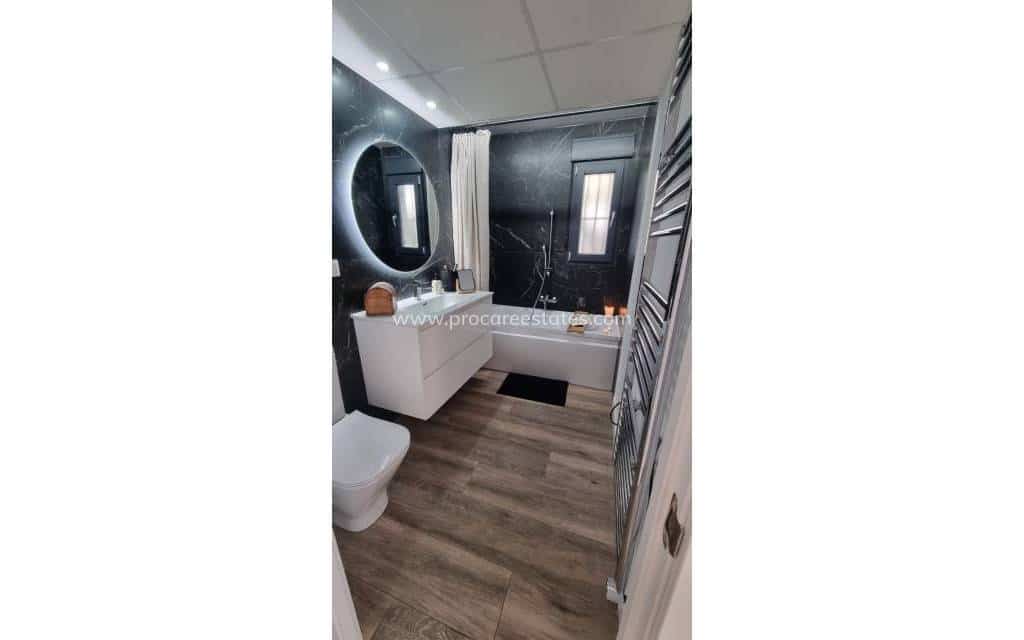 5 bedroom Villa for sale in Ciudad Quesada with pool - € 695,000 (Ref: 8885436)