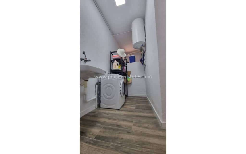 5 bedroom Villa for sale in Ciudad Quesada with pool - € 695,000 (Ref: 8885436)