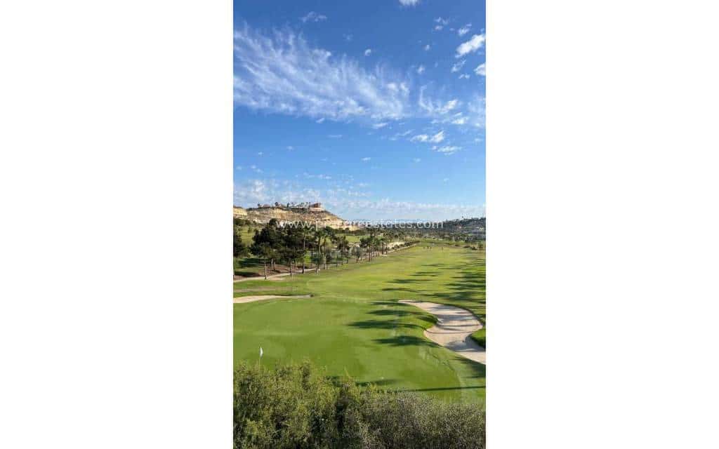 5 bedroom Villa for sale in Ciudad Quesada with pool - € 695,000 (Ref: 8885436)