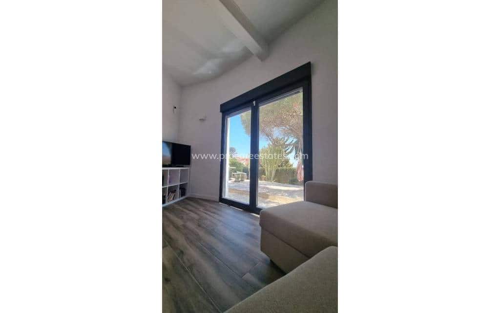 5 bedroom Villa for sale in Ciudad Quesada with pool - € 695,000 (Ref: 8885436)